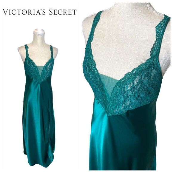 Victoria’s Secret Vintage Gold Label Full Length Negligée Gown - Picture 1 of 17